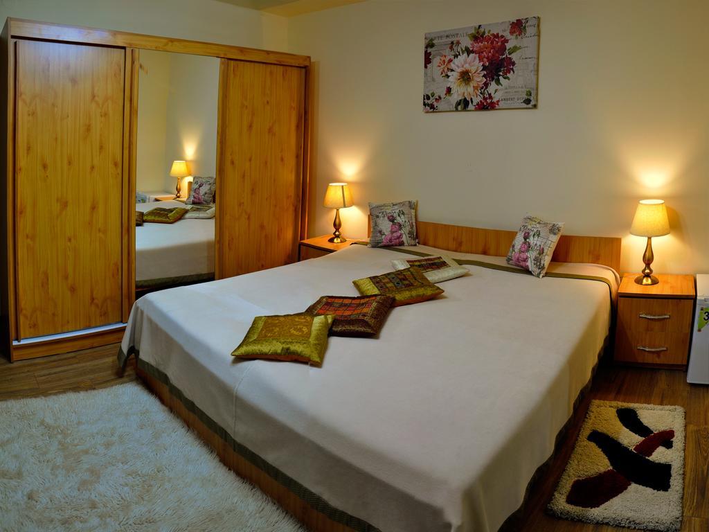 Casa Belazur Hotel Deva Ngoại thất bức ảnh