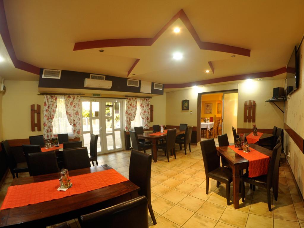 Casa Belazur Hotel Deva Ngoại thất bức ảnh